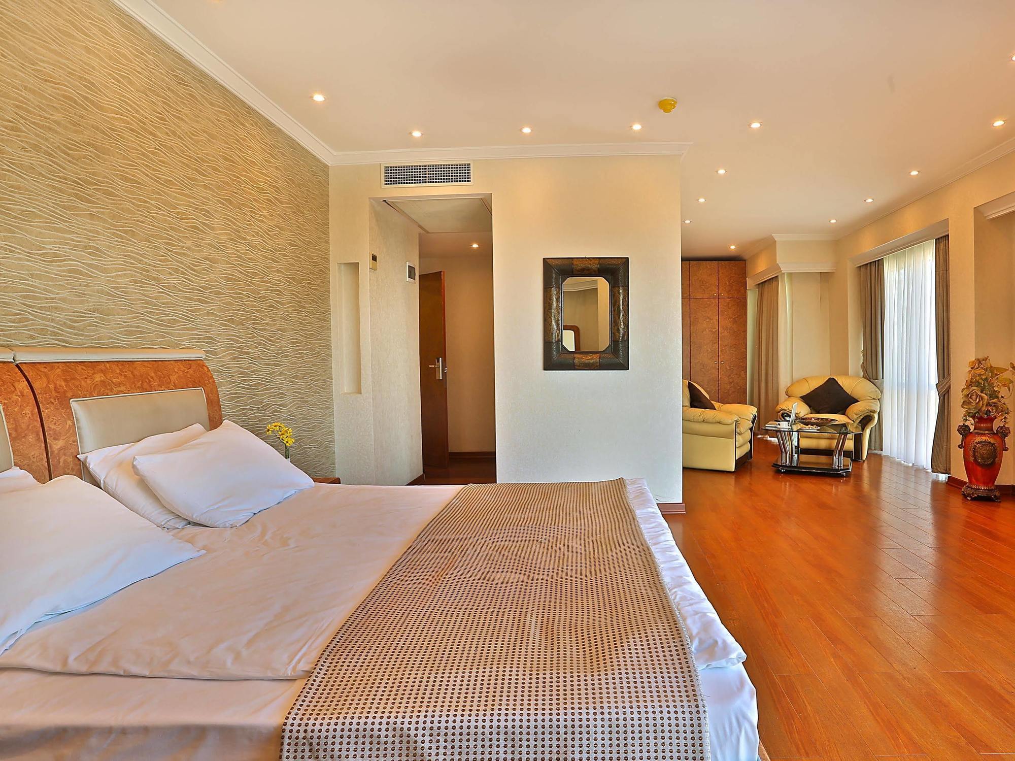 Grand Madrid Hotel Стамбул Экстерьер фото